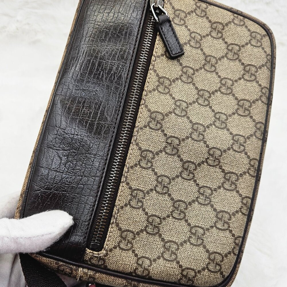Gucci Supreme Leather Shoulder Bag